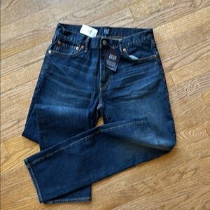 Women’s Gap denim straight leg new with tags.  29/30